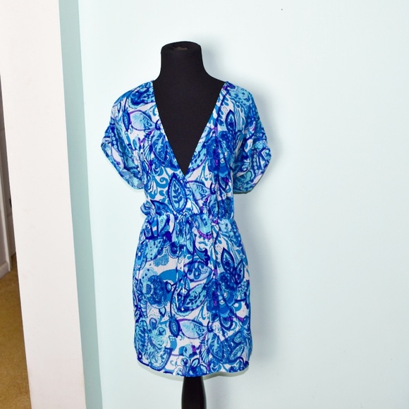 Tops - Beautiful Blue Leaf Print Blouse